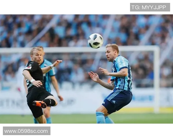 图片报:多特有意瑞典16岁中锋菲林,后者现在瑞典超9场进2球